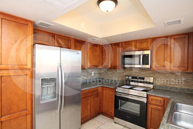 Building Photo - 129 W Loma Vista Dr