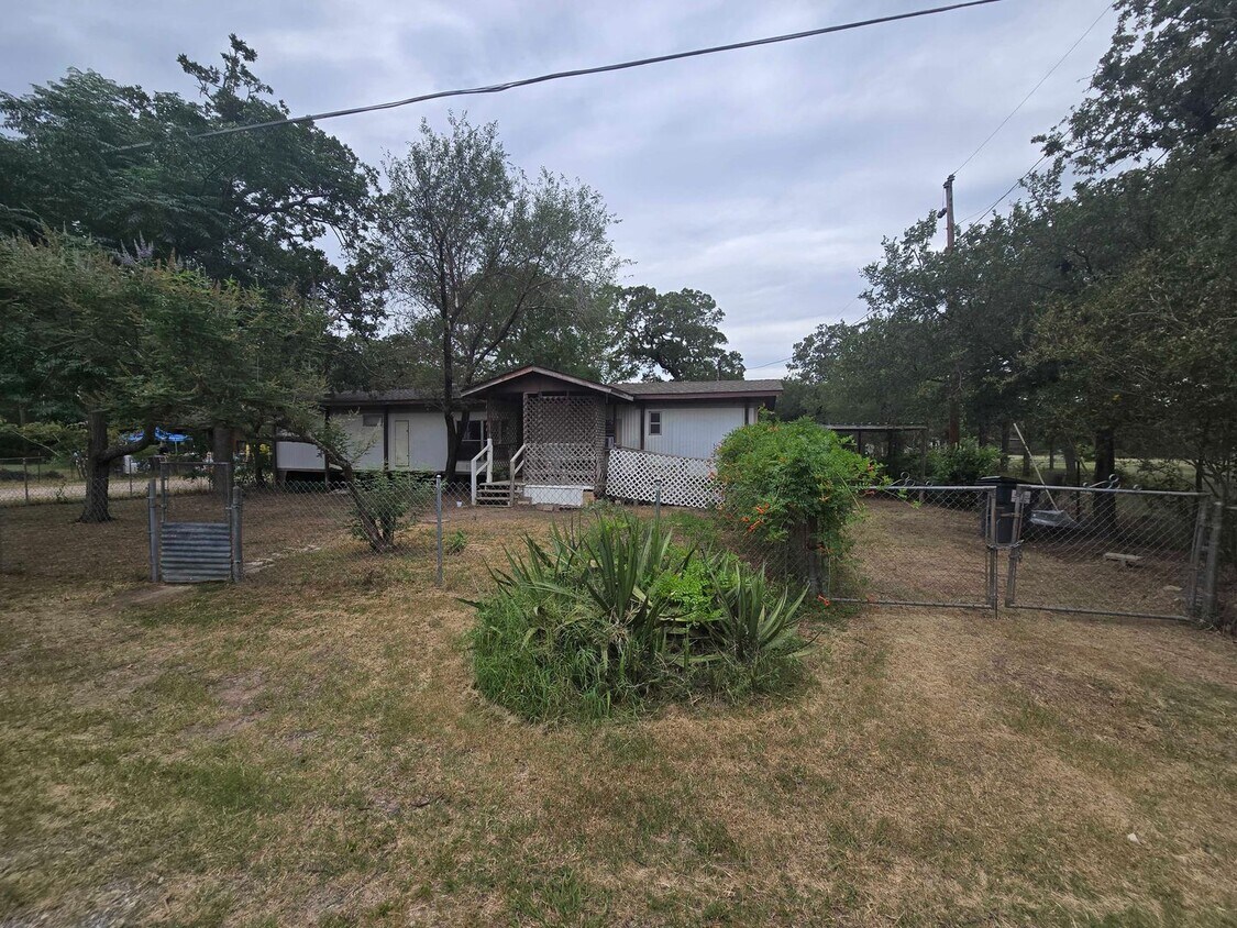 Foto principal - Affordable Living Near Bastrop