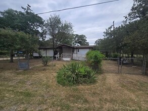 Building Photo - 124 Blue Flame Rd