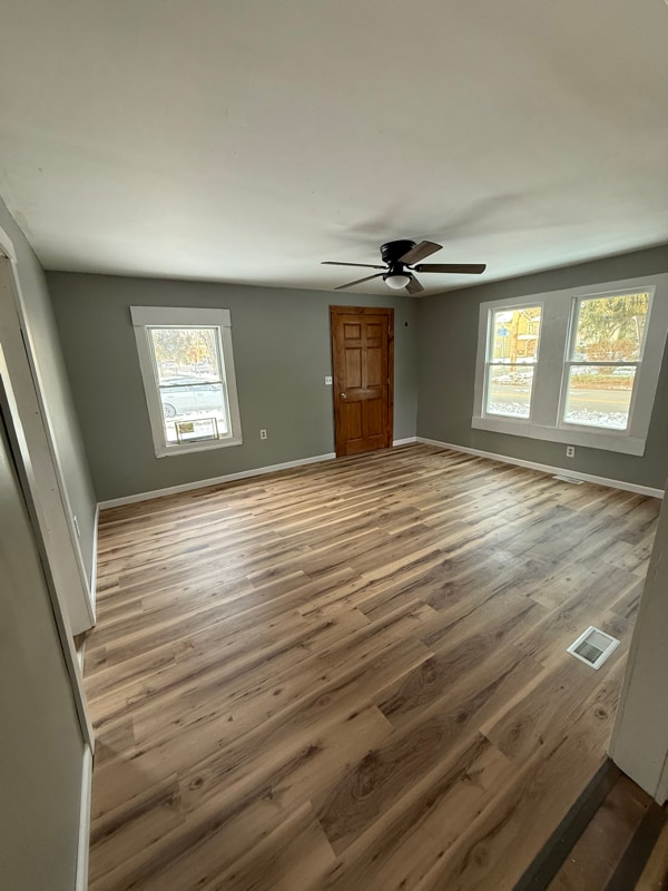 Foto principal - 401 W 1st St