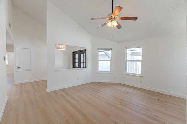 Building Photo - 23225 Prairie Bird Dr