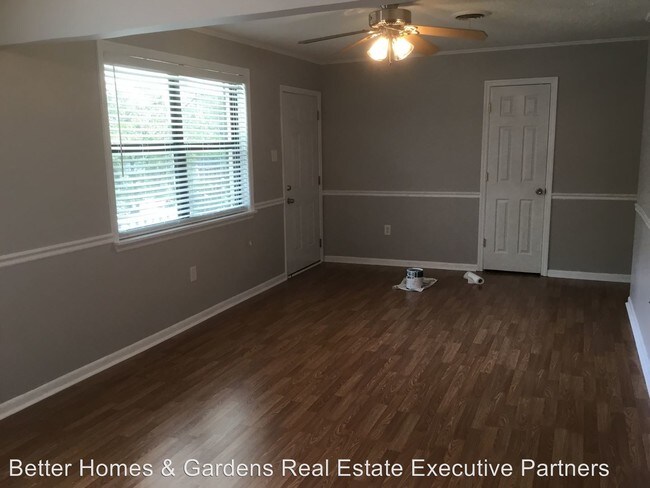 Building Photo - 3 br, 1.5 bath House - 4507 Plantation Road