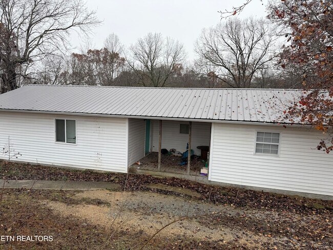 Foto del edificio - 152 Country Way Dr