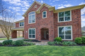 Building Photo - 2327 Centerbrook Ln