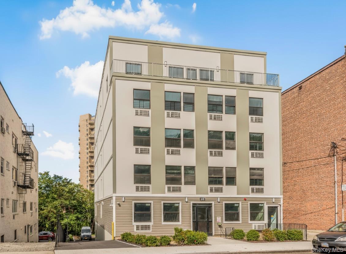 Foto principal - 409 Warburton Ave