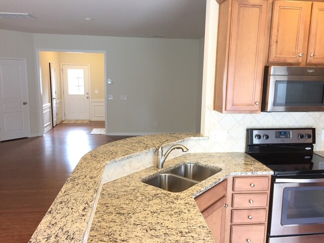 Building Photo - 6441 Silver Star Ln