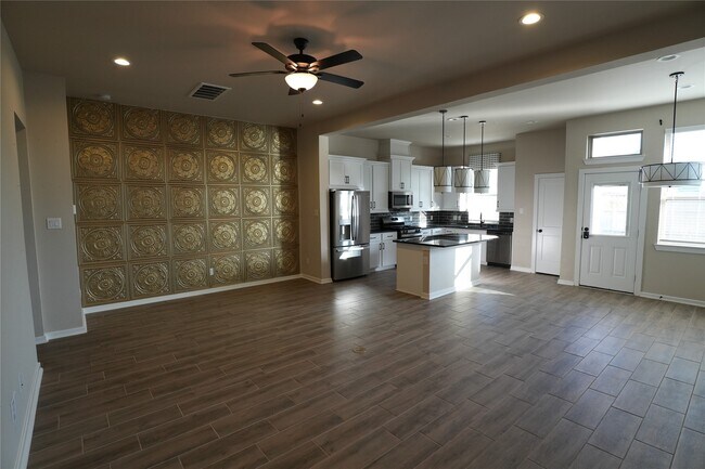 Foto del edificio - 4910 Anders Ln