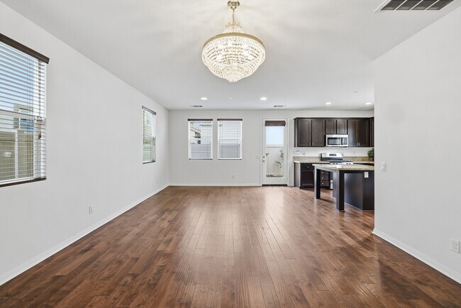 Building Photo - 26844 Albion Way