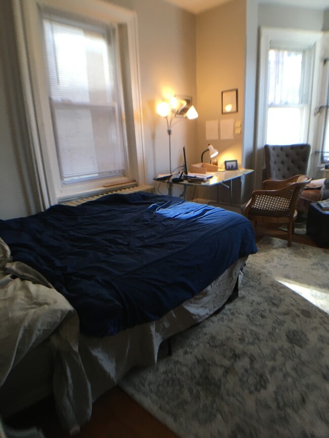 bedroom - 405 S 40th St