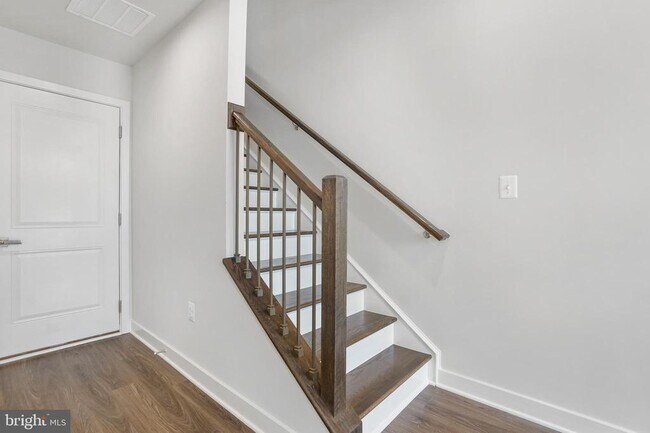 Foto del edificio - 4770 Towne Square Blvd