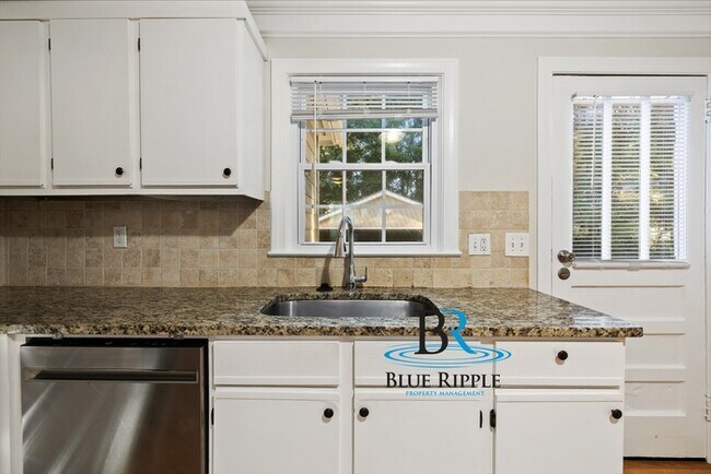 Foto del edificio - 1579 Walker St SE