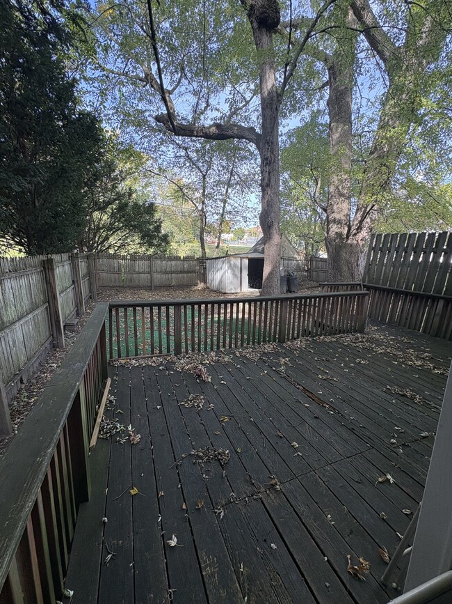 Building Photo - 1531 Ross Ave