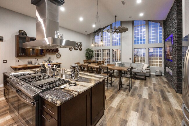 Foto del edificio - 525 N Fitzmaurice Dr
