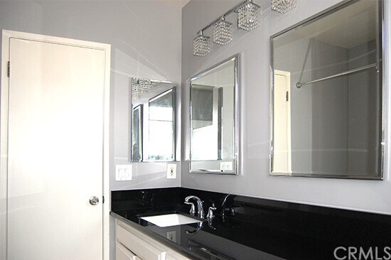 Foto principal - 3111 4th St