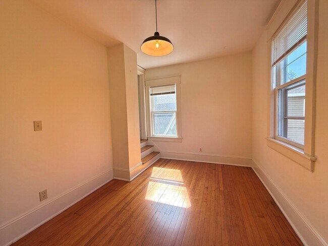 Building Photo - 2147-2149 Berkley Ave SW