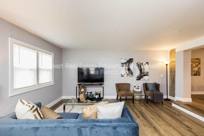 Foto del edificio - 973 Kelton Ave