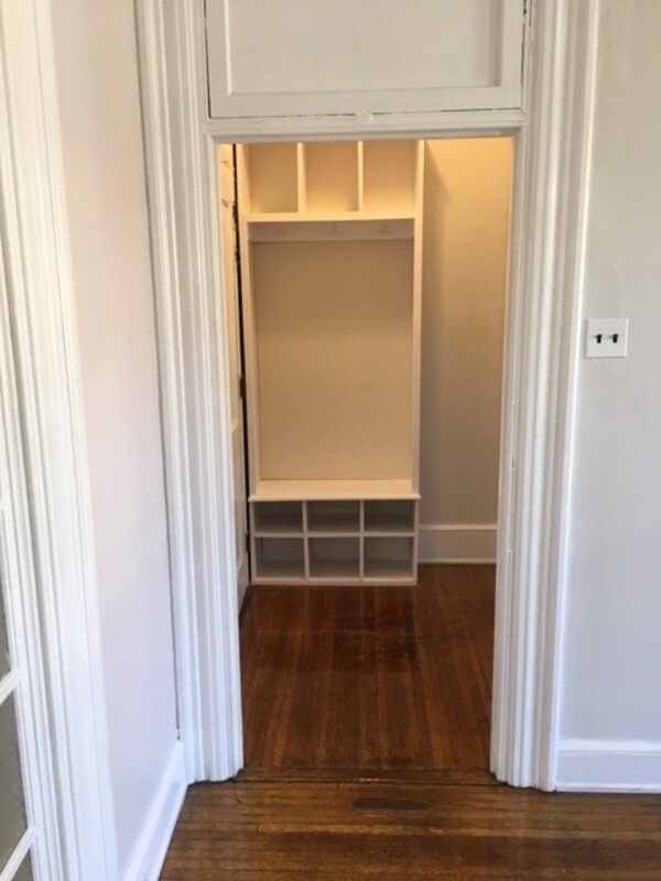 Foto del edificio - 228 N Duke St
