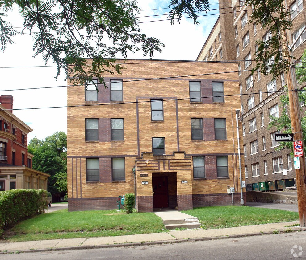 Building Photo - THE VERONICA