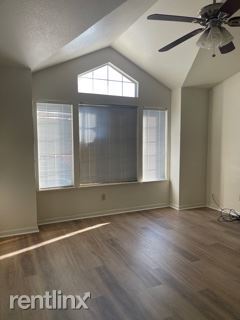Building Photo - 4 br, 3 bath House - 2215 Americana Dr.