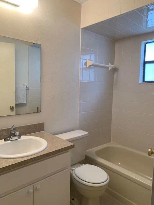 Foto del edificio - E Lemon St Properties