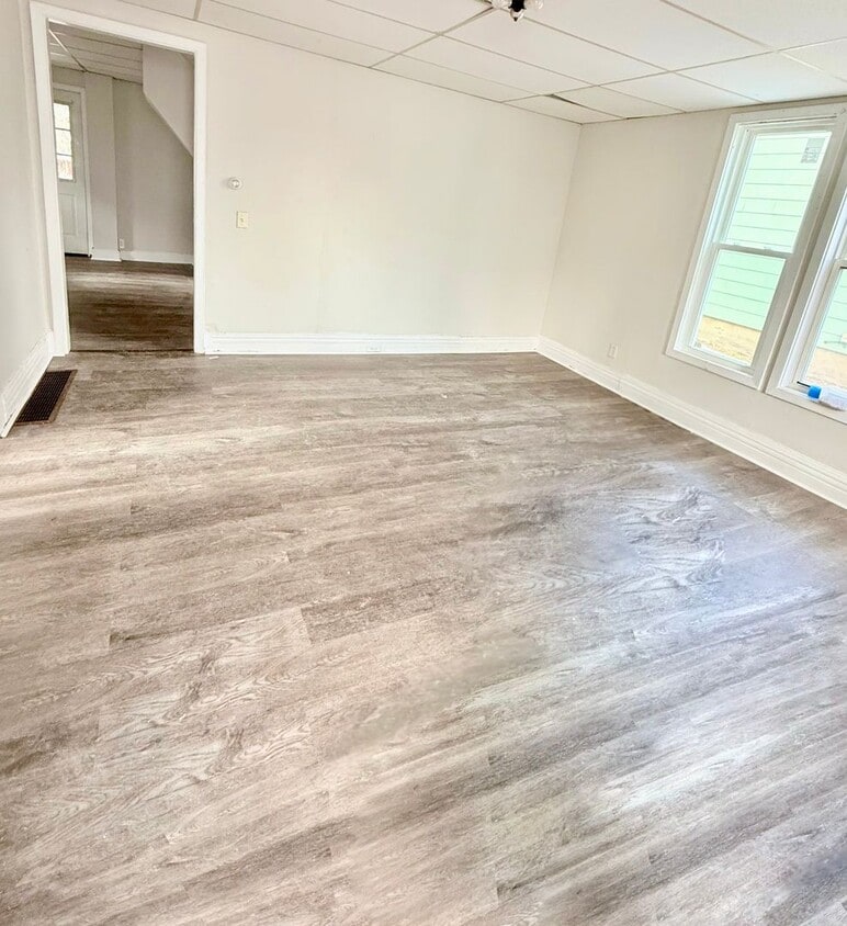 Building Photo - 10 Winter St