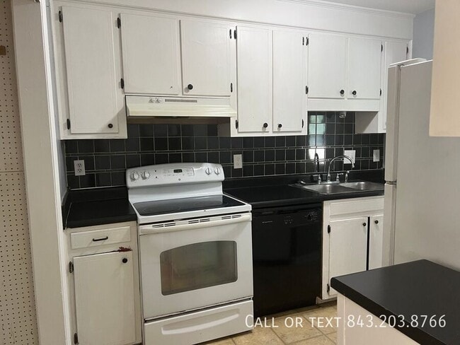 Building Photo - 114 Pintail Dr