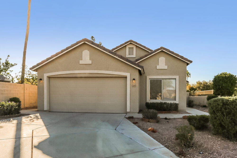 Primary Photo - 2609 N 107th Ln