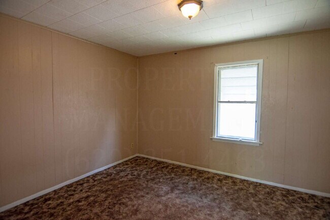 Foto del edificio - 1-Bedroom + Bonus Room 1-Bathroom Home