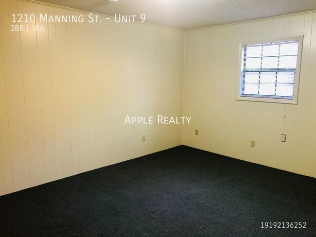 Building Photo - 1210 Manning St