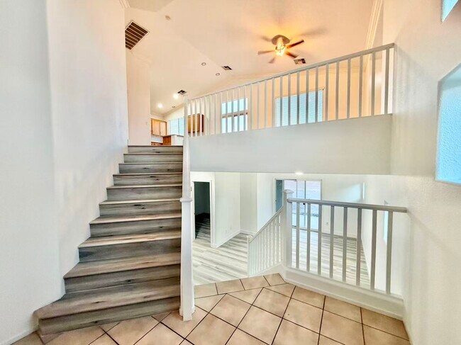 Foto del edificio - 6436 Casamar St