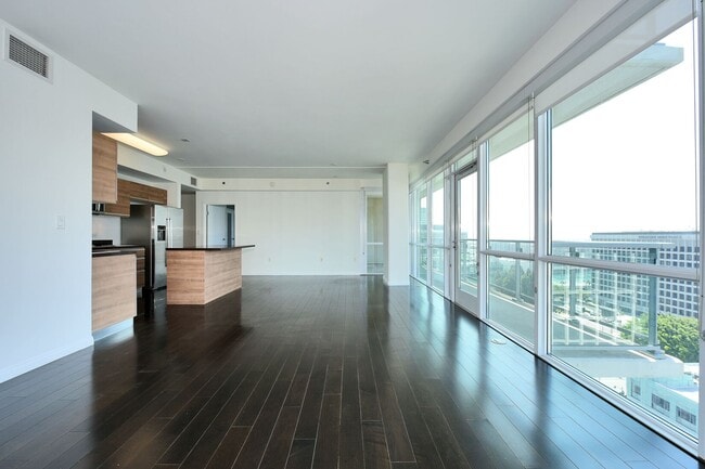 Foto del edificio - 3785 Wilshire Blvd