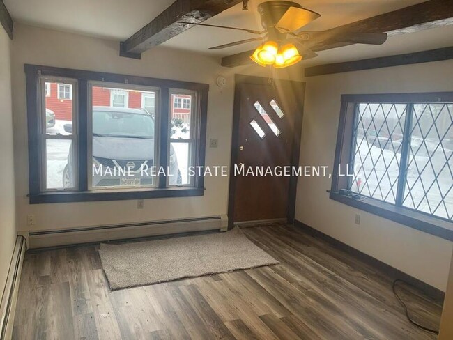 Foto del edificio - 2412 Western Ave