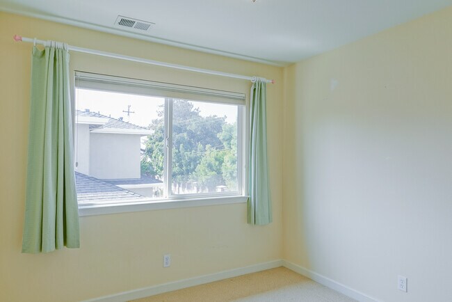 Foto del edificio - 1236 Poplar Ave