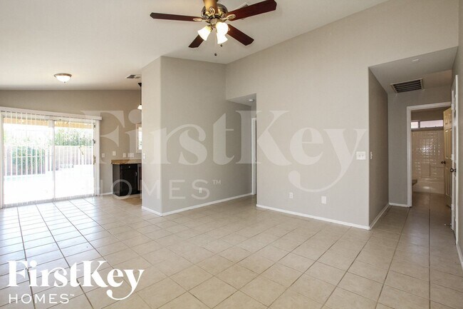 Foto del edificio - 3257 W Melinda Ln