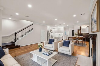 Building Photo - 4023 Breakwood Dr