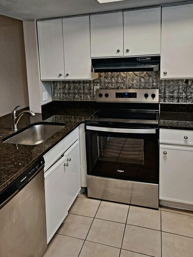 Building Photo - 2915 Dove Haven Ct