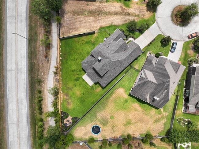 Building Photo - 2 Prairie Falcon Place
