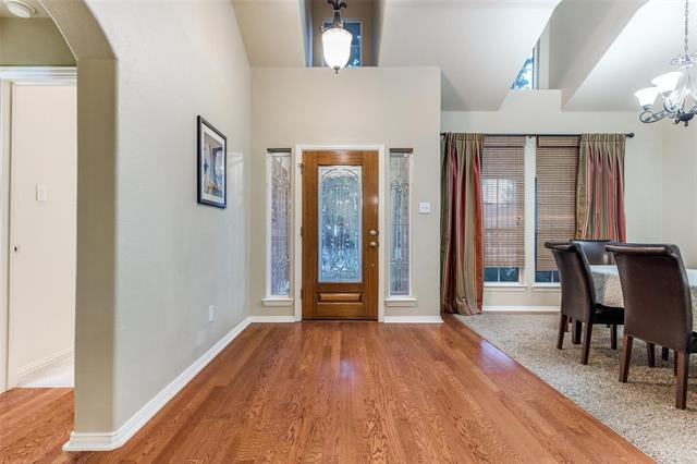 Foto del edificio - 15204 Regal Oak Ln