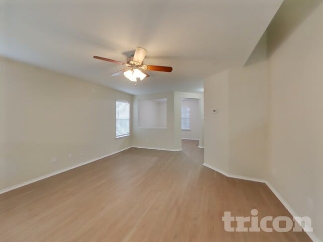 Foto del edificio - 19 Bedford Bay