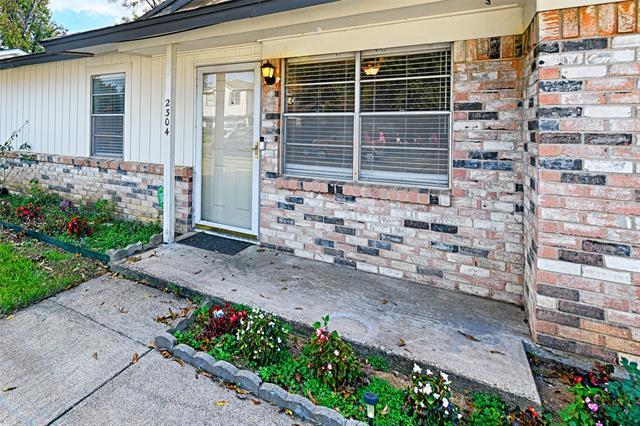 Foto del edificio - 2304 Meadow Crest