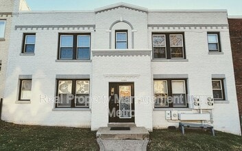 Building Photo - 1243 Penn St NE