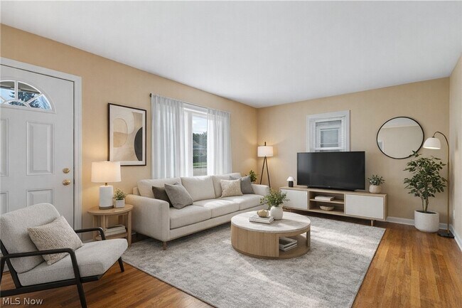 Building Photo - 629 Donald Ave