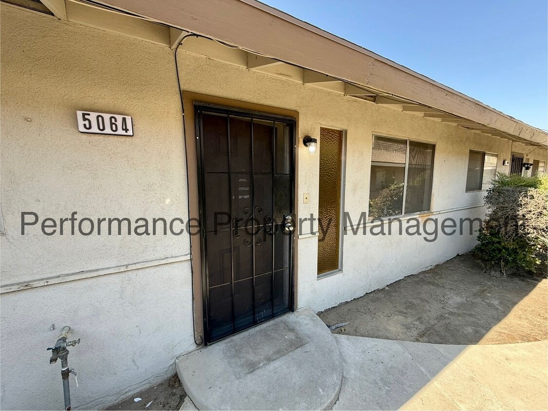 Primary Photo - 5060 Easton Dr