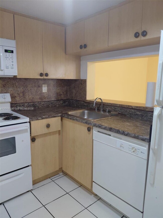 Foto del edificio - 11790 SW 18th St