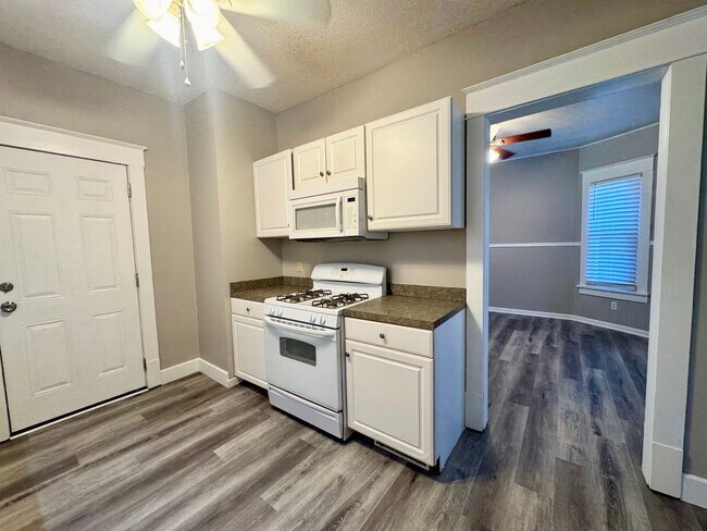 Foto del edificio - 3014 2nd St NW