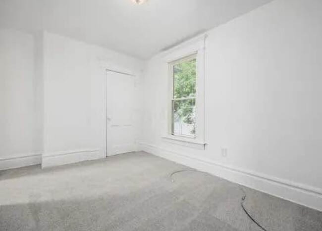 Building Photo - 200 S Cypress Ave