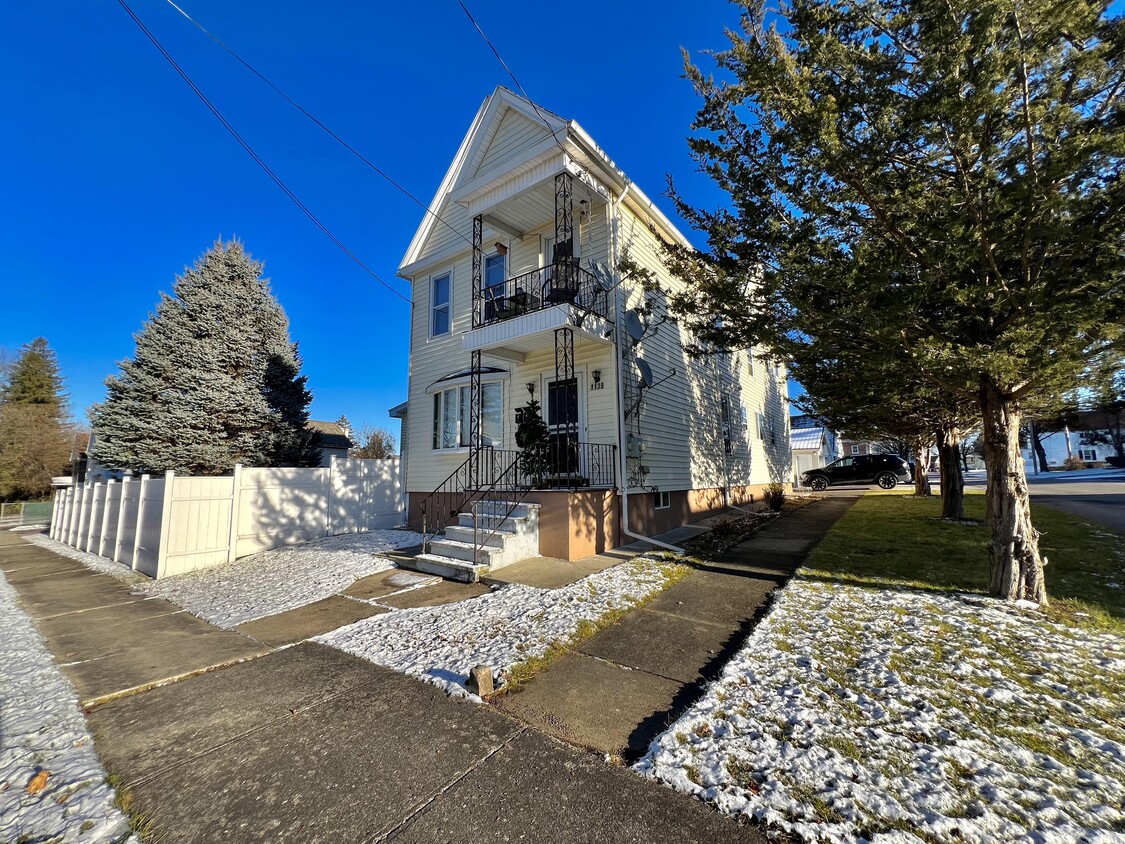 11351 Jefferson Ave Unit 1135JeffersonAve.Fl.1, Utica, NY 13501 Apartments in Utica, NY