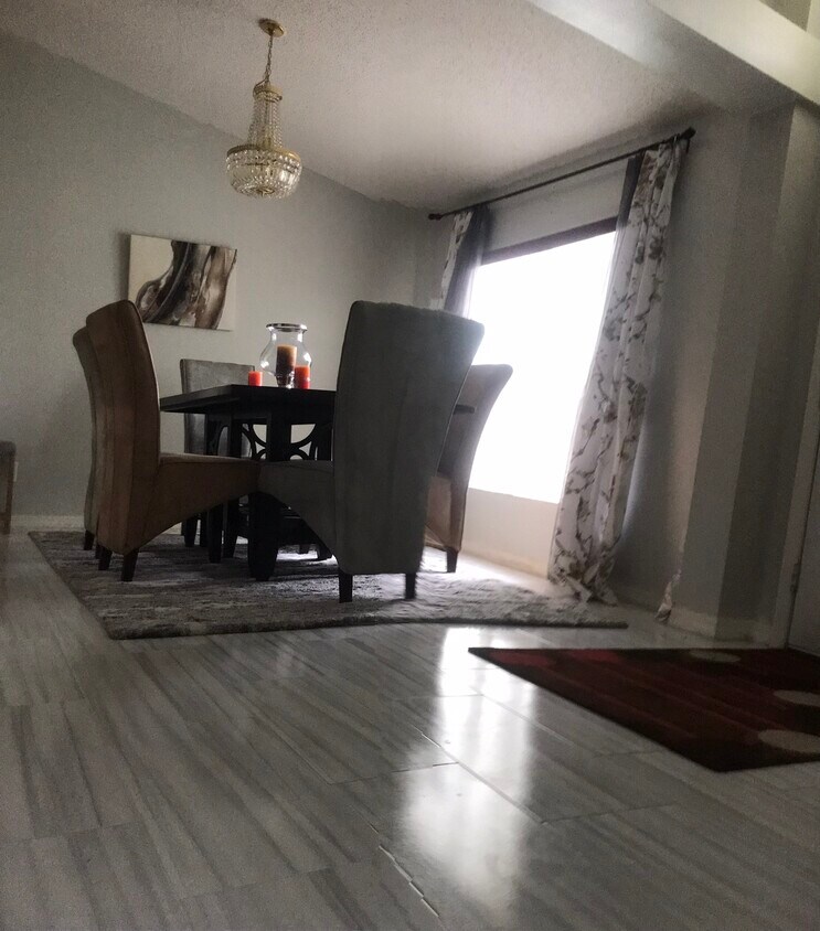 Foto principal - 1523 Elmhurst Cir SE