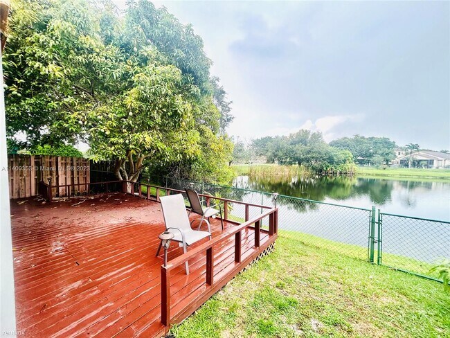 Foto del edificio - 4 br, 3 bath House - 3491 NW 21st St