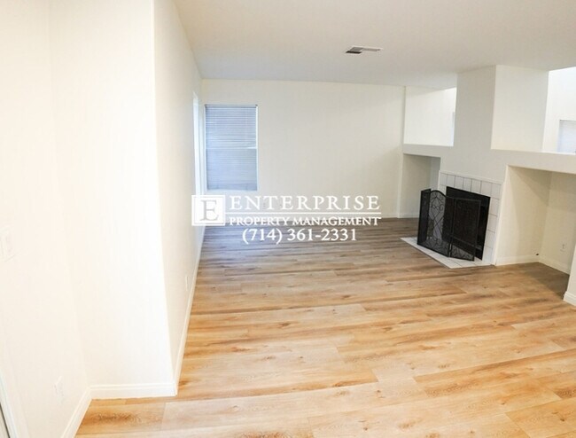 Building Photo - Spacious 4BD Home with Office & Yard | Top Schools